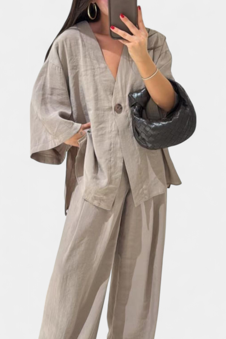 Eli - Conjunto Oversize de Top com Decote em V e Calças Retas