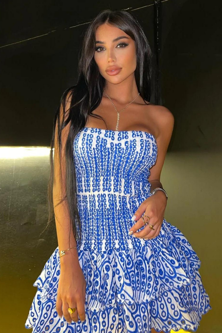Vestido mini franzido sem alças para mulher com saia escalonada com folhos