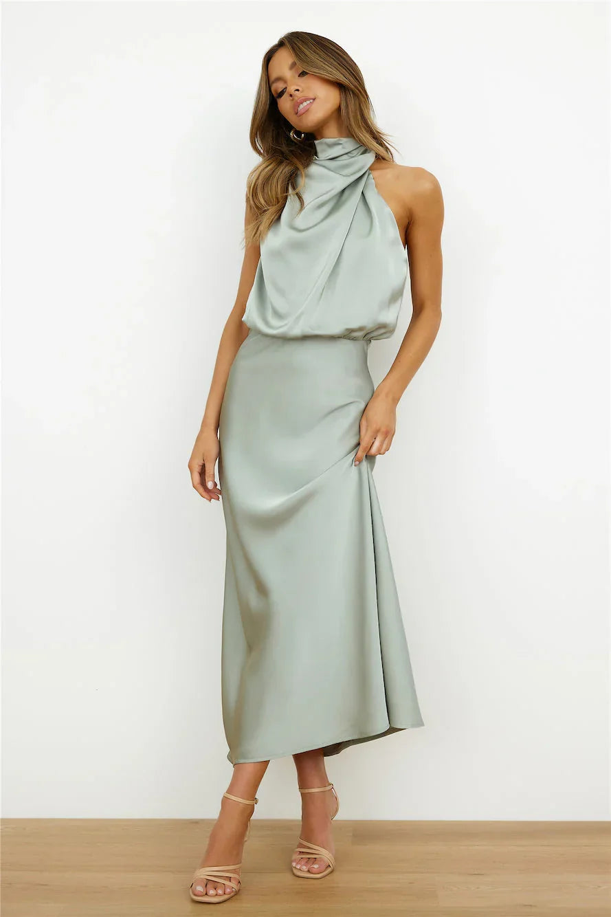 Marina | Vestido com Decote Americano