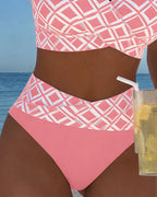 Bikini de Cintura Alta com Estampado Geométrico
