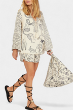 Amalia Conjunto Camisa Estampada com Calções Elásticos