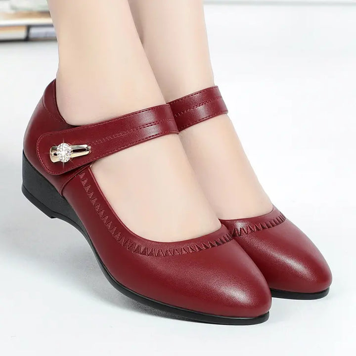Claudia - Sapatos Elegantes de Salto Médio