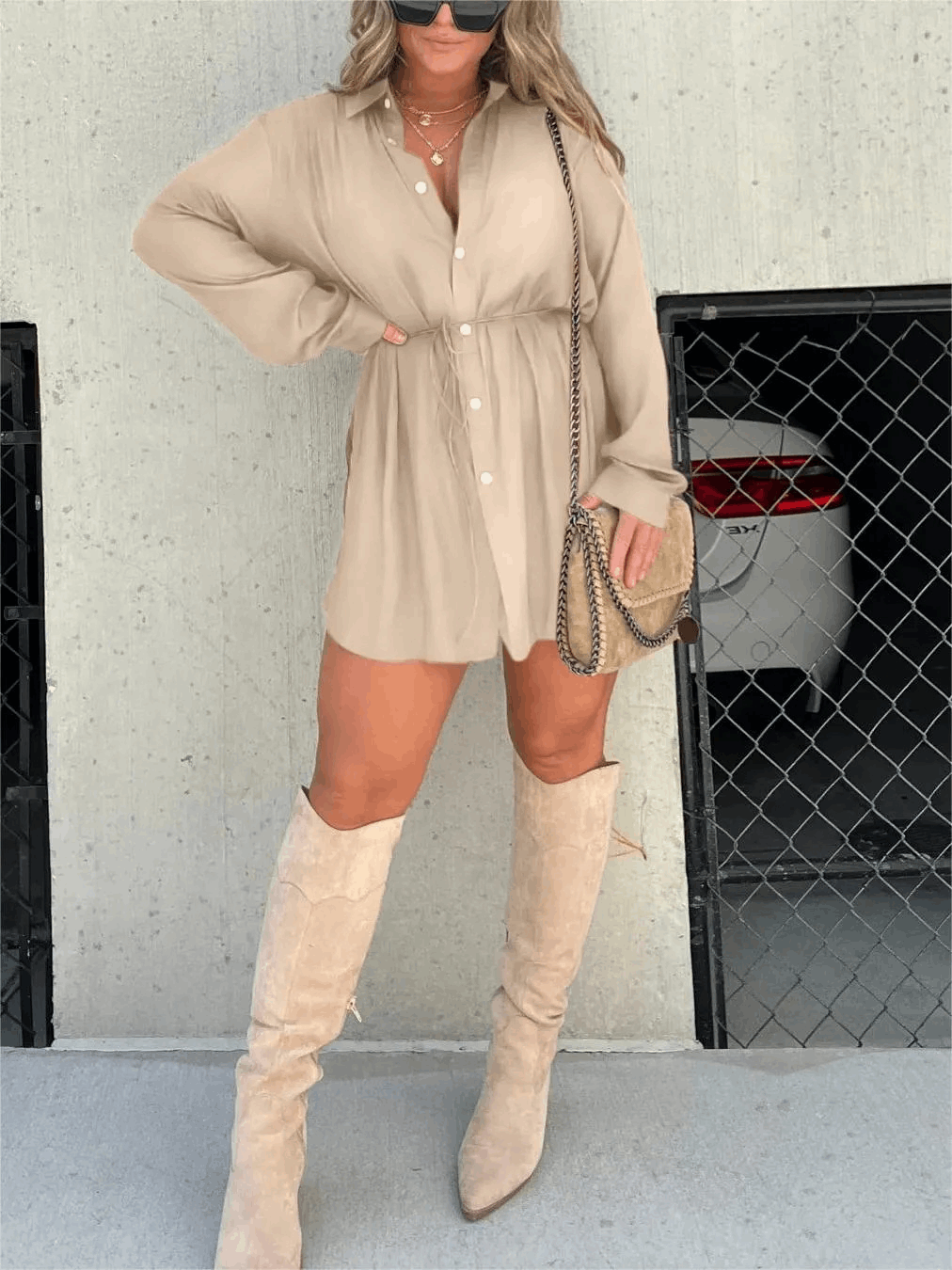 Vestido Camiseiro Preto Elegante de Mulher