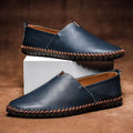 Mocassins de pele cosidos à mão