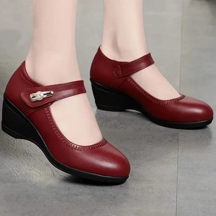 Claudia - Sapatos Elegantes de Salto Médio