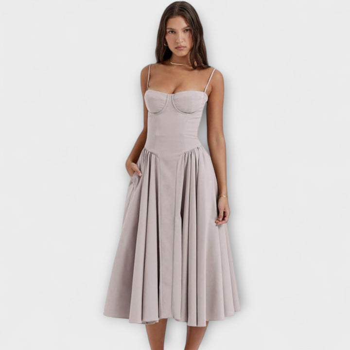 Rosalie - Vestido Elegante com Espartilho sem Mangas