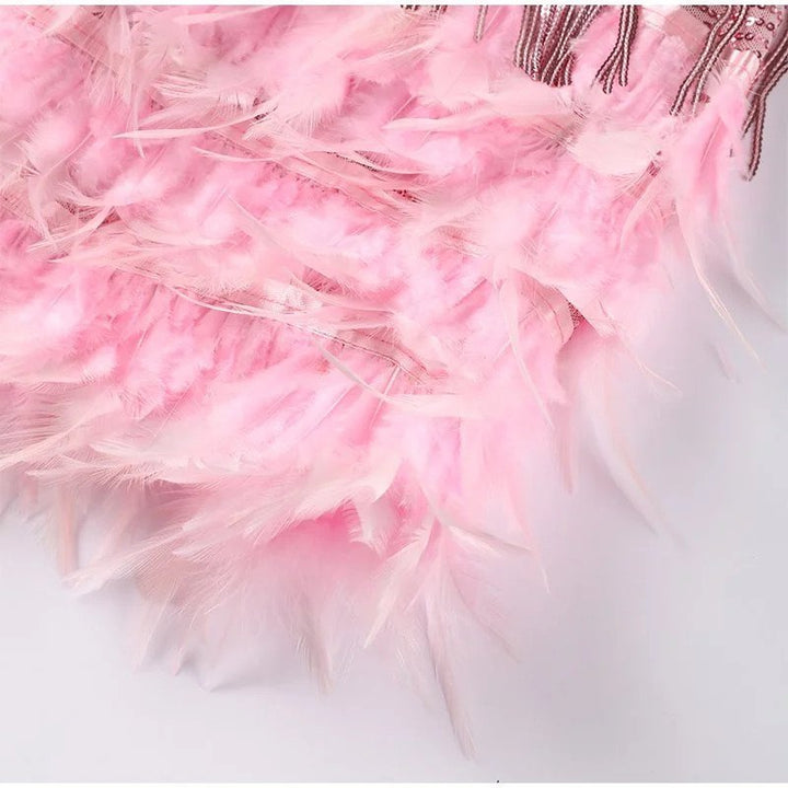 Vestido Mini de Mulher com Franjas e Alças e Bainha de Penas