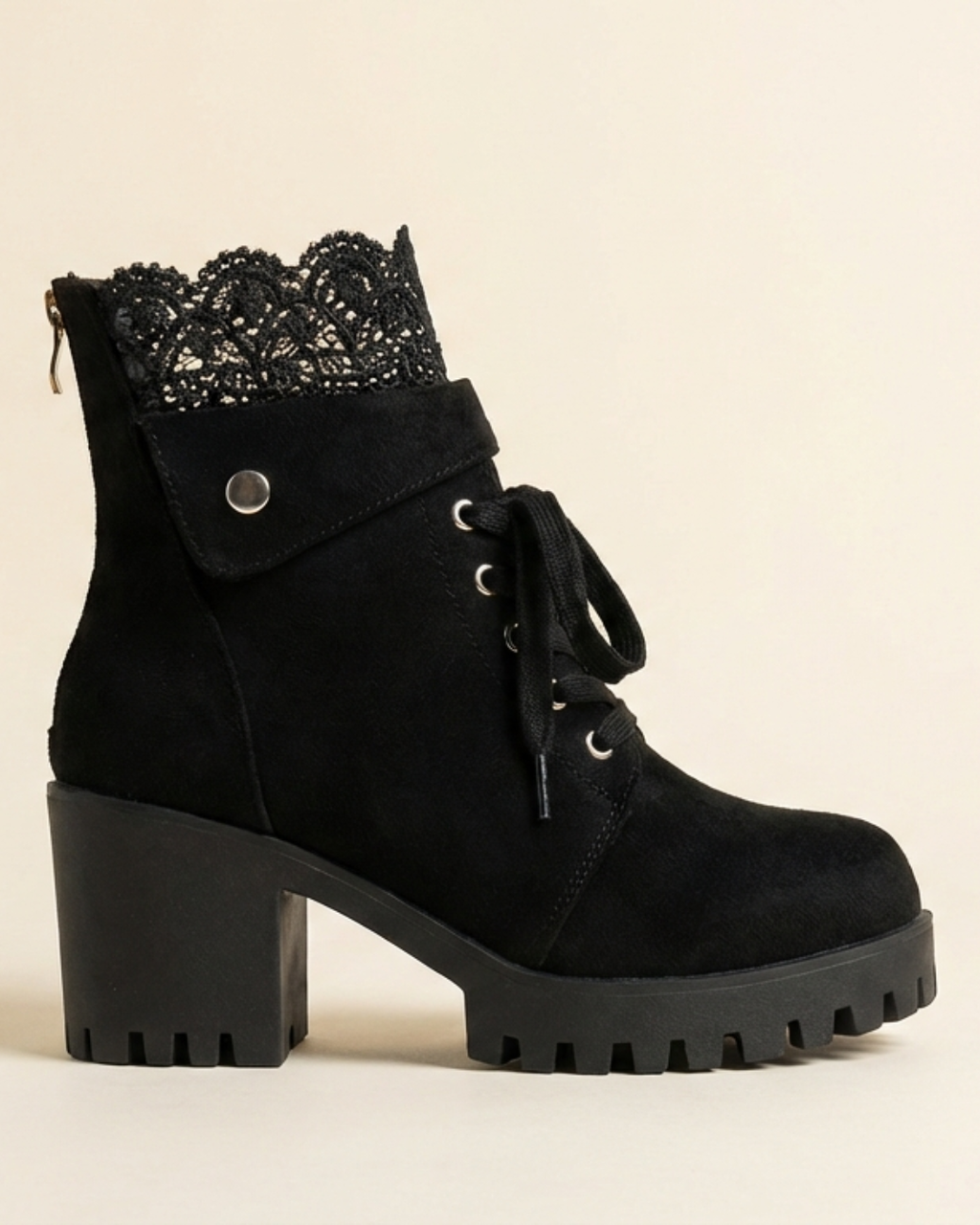 Tania - Botins com Renda e Salto Grosso