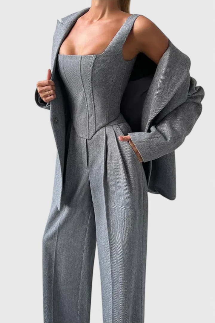 Evena - Fato de Calças para uma Elegância Confiante