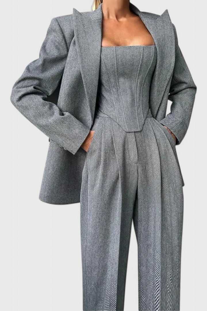 Evena - Fato de Calças para uma Elegância Confiante