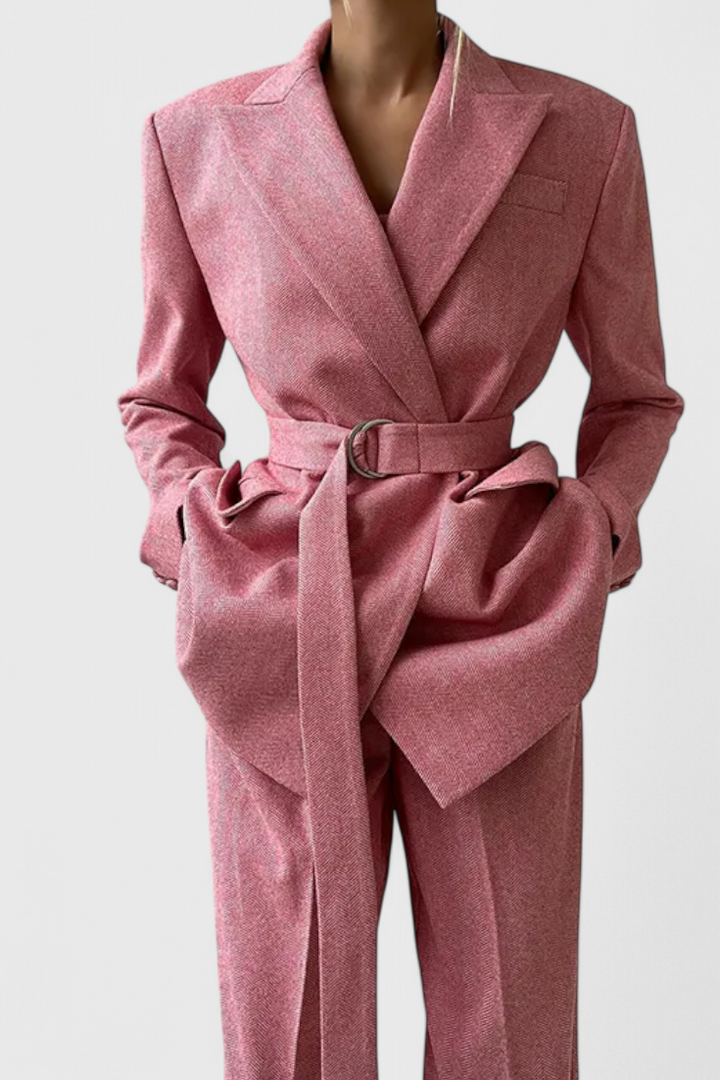 Evena - Fato de Calças para uma Elegância Confiante