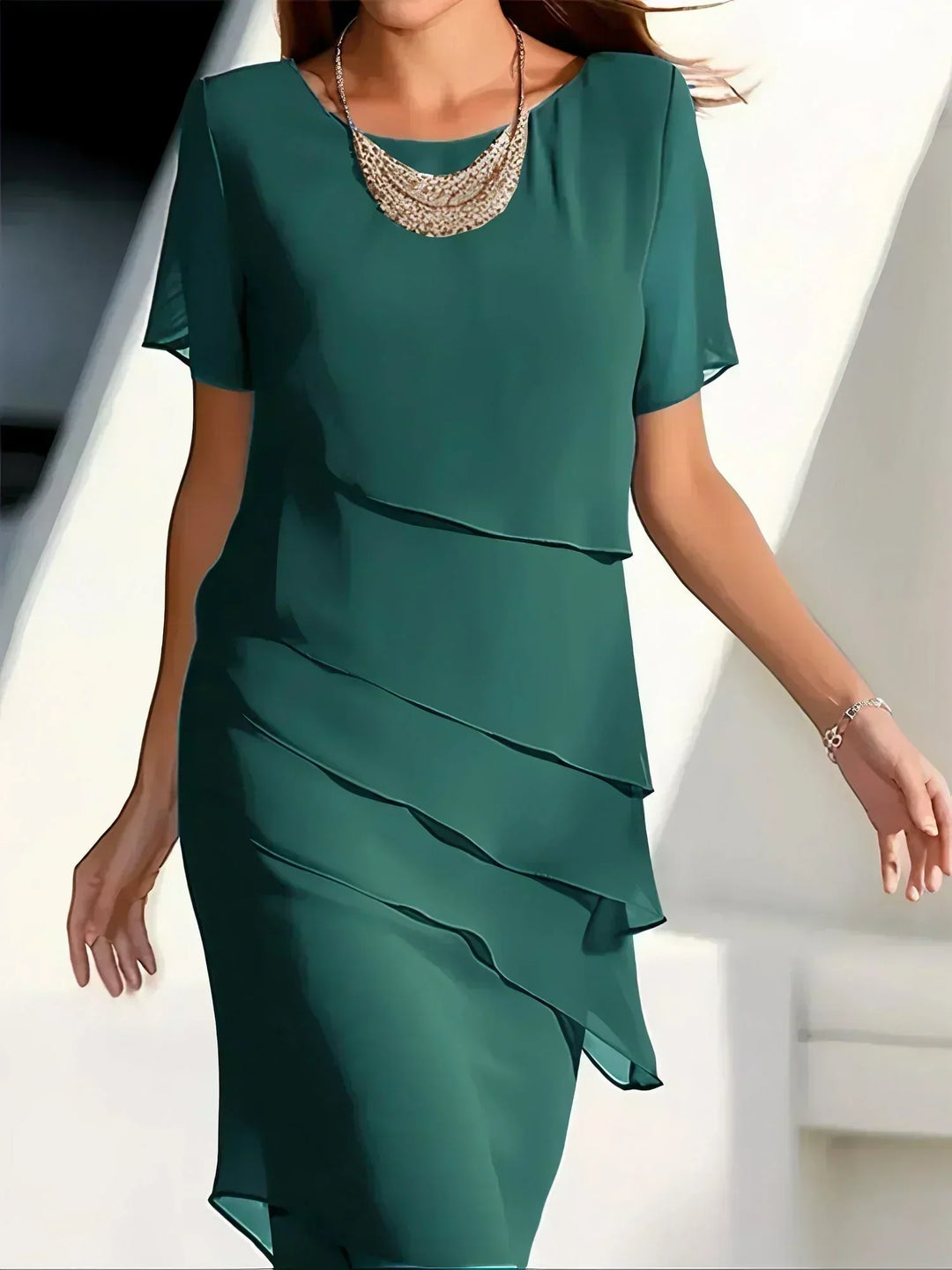 Anastasia | Vestido Midi Elegante em Camadas