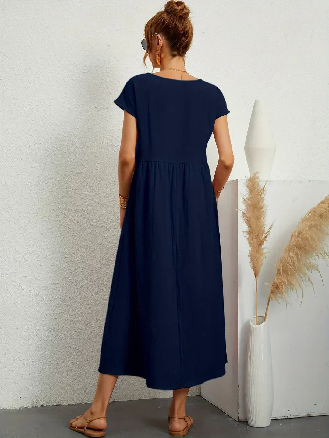 Gabriela™ | Vestido Midi Fluido de Elegância Atemporal