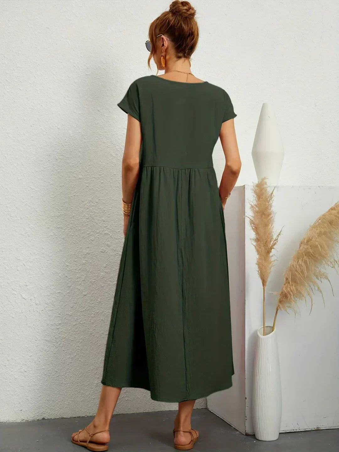 Gabriela™ | Vestido Midi Fluido de Elegância Atemporal