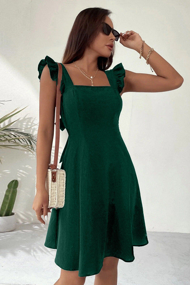 Vestido Ajustado e Evasê de Mulher com Alças de Folhos e Decote Quadrado
