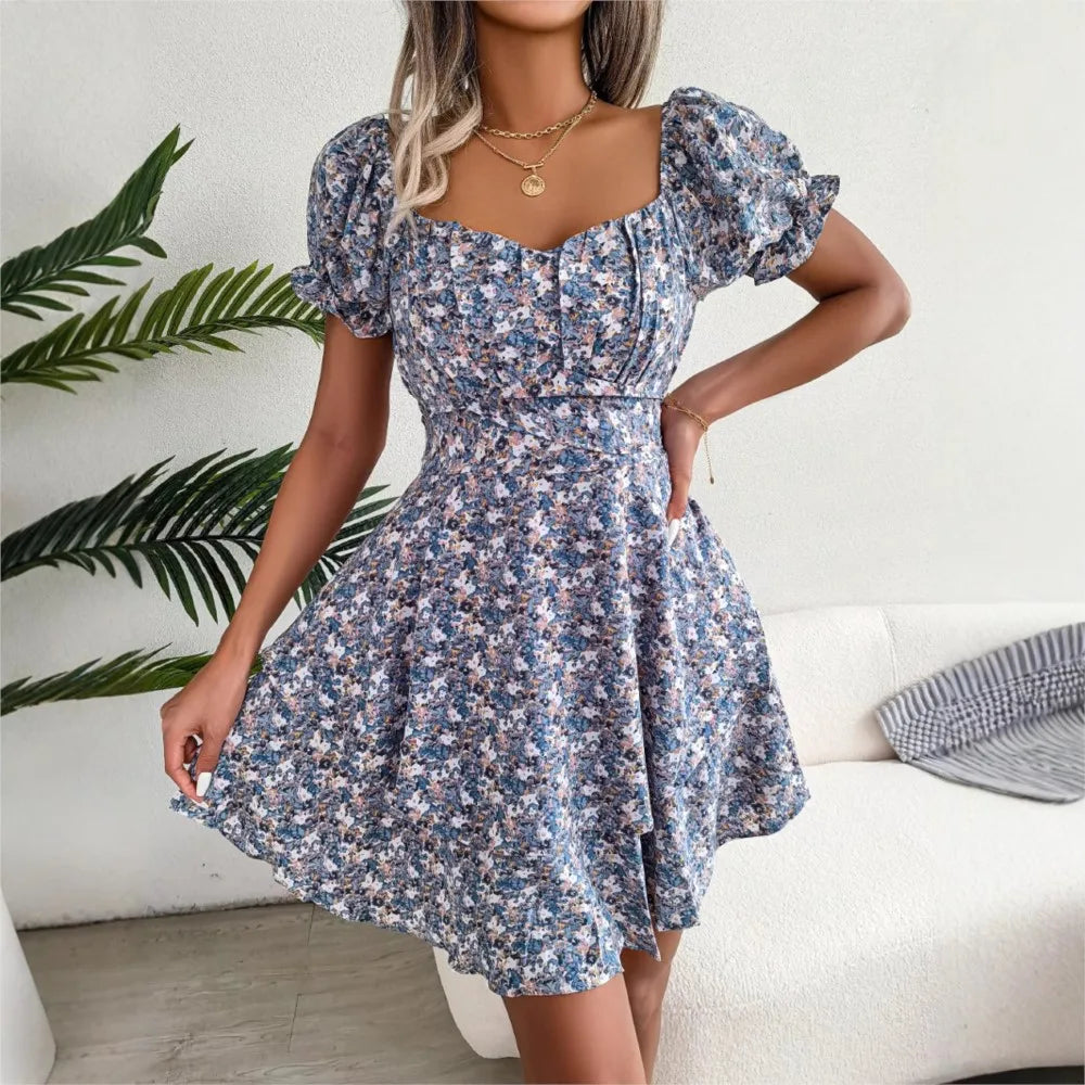 Vestido Mini Floral de Manga Curta de Mulher com Cintura com Atacadores e Corte Fluido