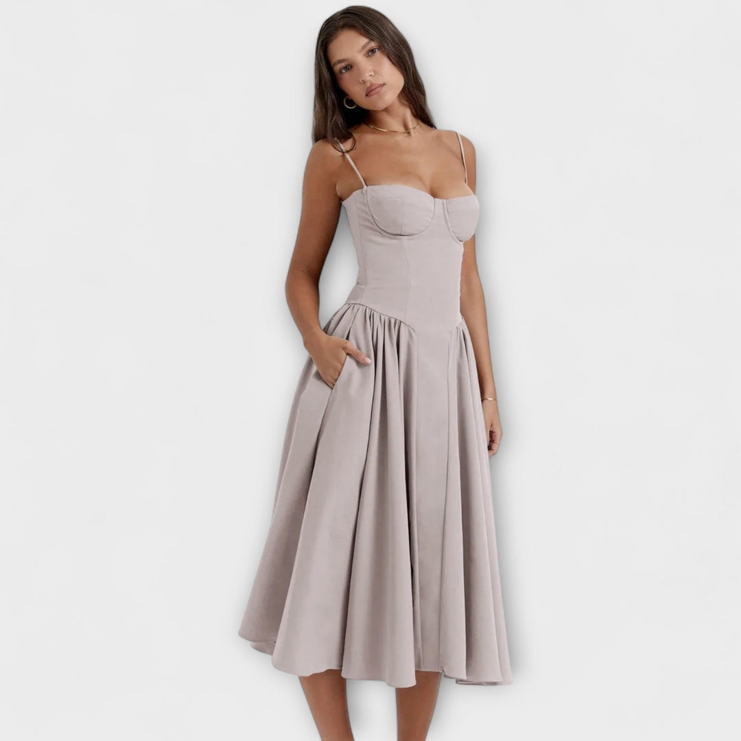 Rosalie - Vestido Elegante com Espartilho sem Mangas