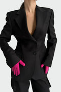 Nikol - Blazer com um Corte Impressionante e Botões