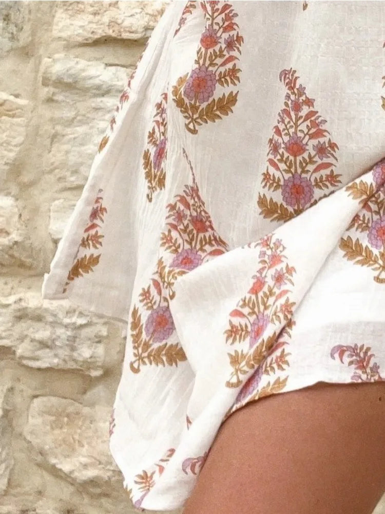 Vestido Mini Estampado de Um Só Ombro de Mulher com Design de Mangas Bufantes