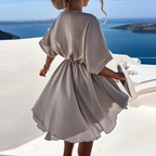 Vestido mini drapeado com decote em V e mangas curtas soltas para mulher