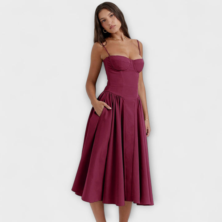 Rosalie - Vestido Elegante com Espartilho sem Mangas