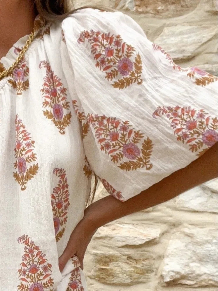 Vestido Mini Estampado de Um Só Ombro de Mulher com Design de Mangas Bufantes