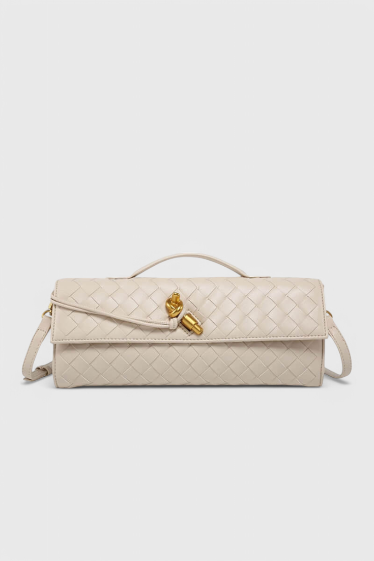 Melanie Clutch com Detalhe de Nó Dourado