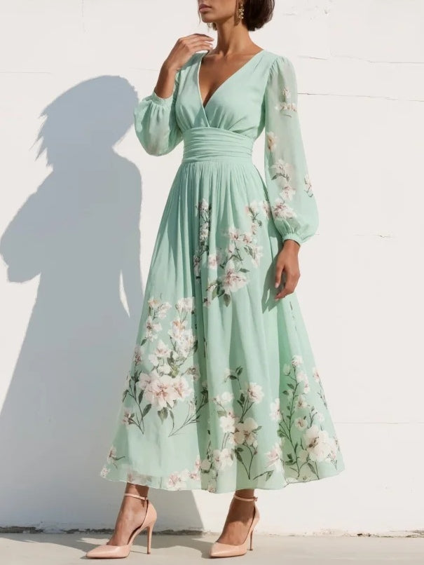Vestido midi floral plissado em gaze com decote em V verde claro