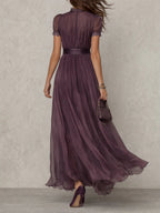 Flavia • Vestido Longo Violeta com Decote em Lágrima e Debrum de Renda Chiffon