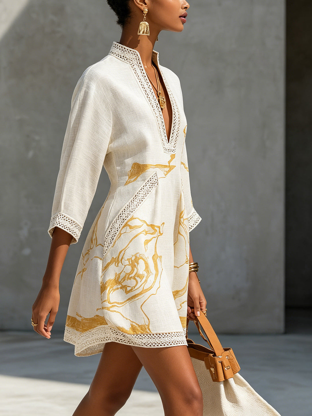 Amelia | Vestido Marfim com Detalhes Dourados