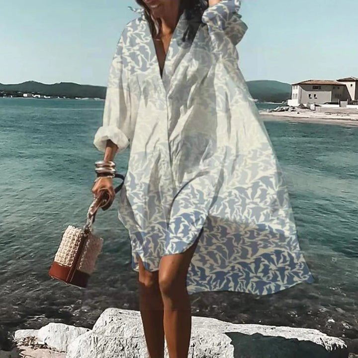 Vestido Camiseiro Extragrande de Mulher com Estampado Artístico e Botões à Frente