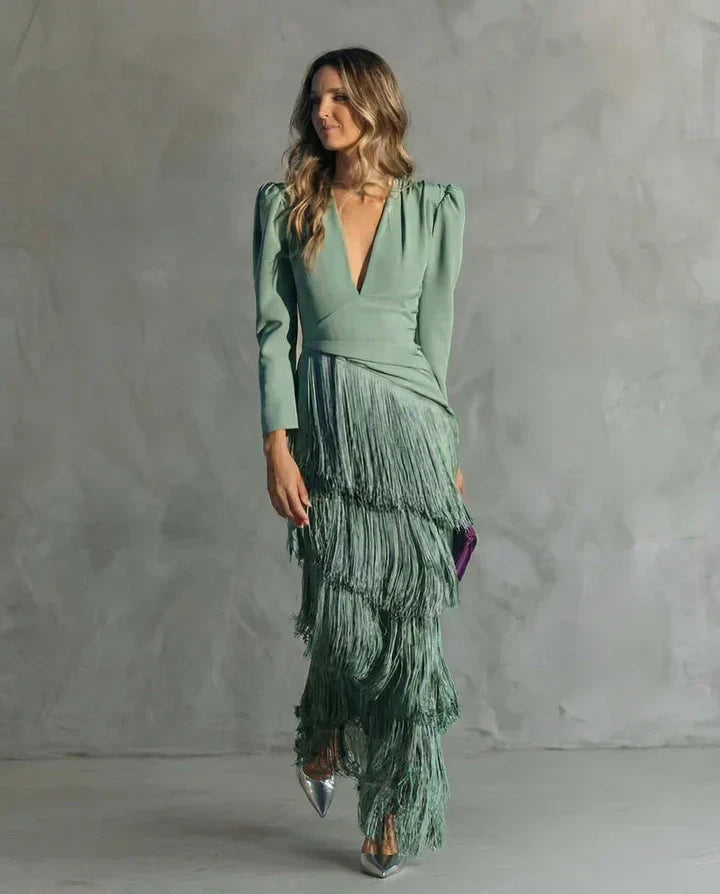 Clara™ | Vestido Midi Elegante com Mangas de Franjas