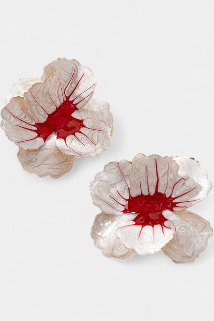 Brincos Geométricos em Forma de Flor