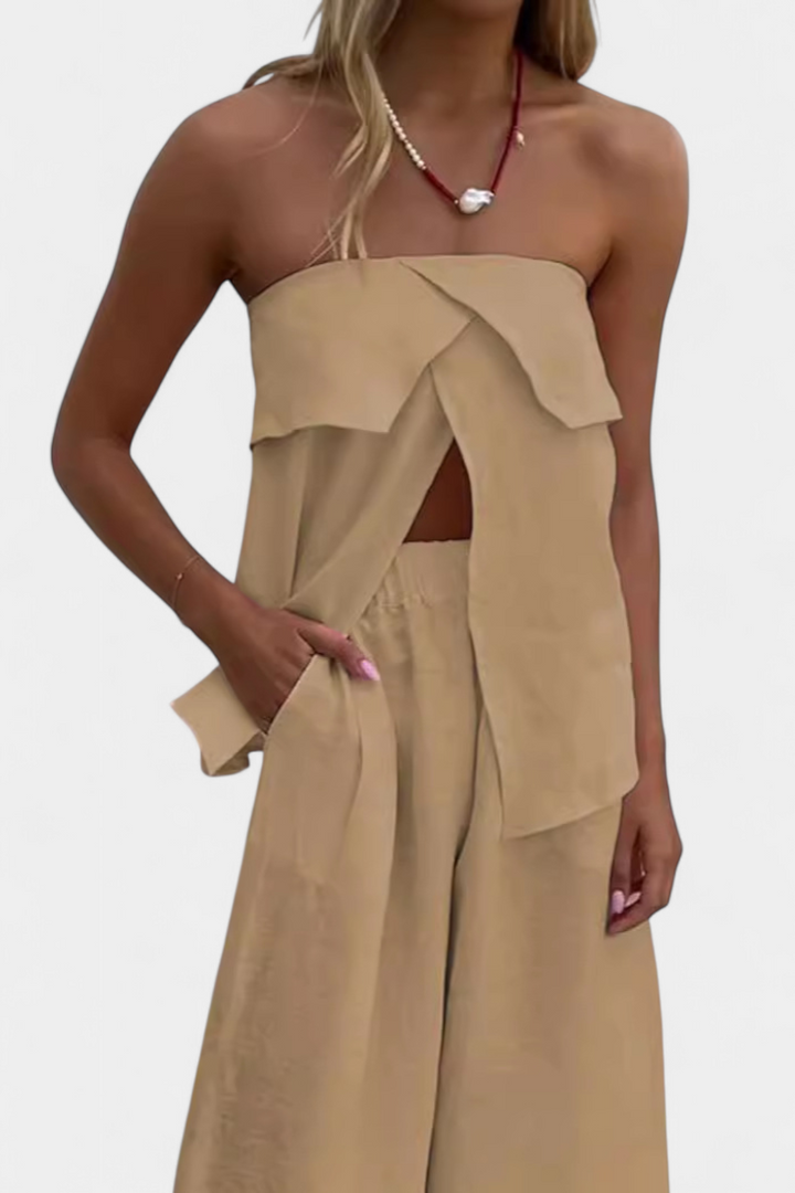 Oriana Conjunto Strapless com Saia de Abertura em Cor Lisa