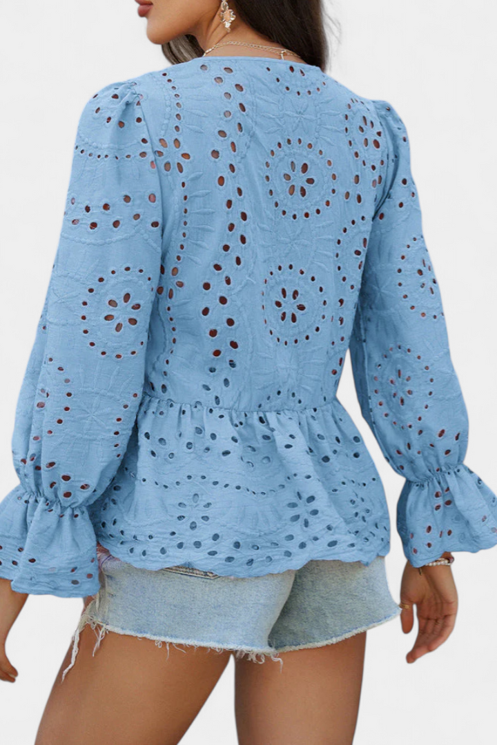 Kayden Top Boémio de Renda com Corte Fluido