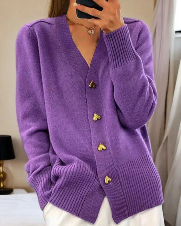 ADELE CARDIGAN ELEGANTE COM BOTÕES DE CORAÇÃO