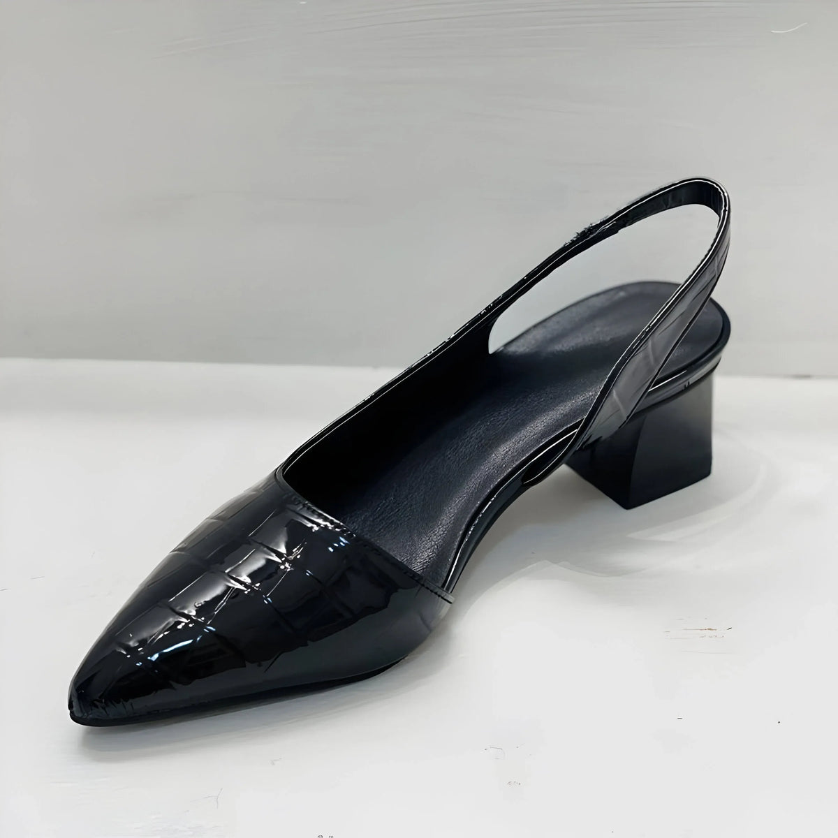 Olga - Sapatos com Salto Quadrado Elegante