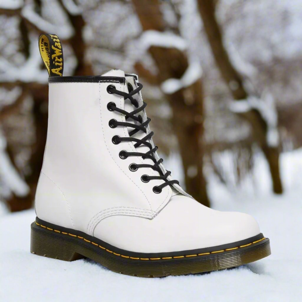 MARTEN | BOTAS ELEGANTES COM ATACADORES