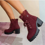 Tania - Botins com Renda e Salto Grosso