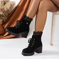 Tania - Botins com Renda e Salto Grosso
