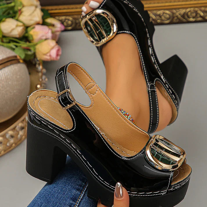 Eva - Sandálias Peep-Toe de Salto Largo com Fivela Metálica