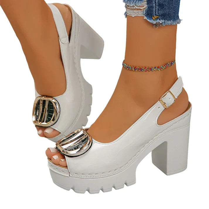 Eva - Sandálias Peep-Toe de Salto Largo com Fivela Metálica