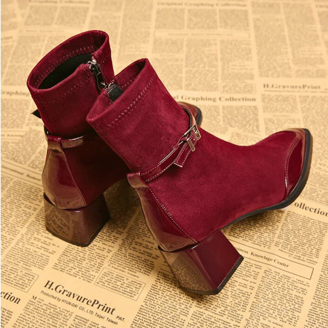 Avenor - Botins Efeito Camurça com Fivela